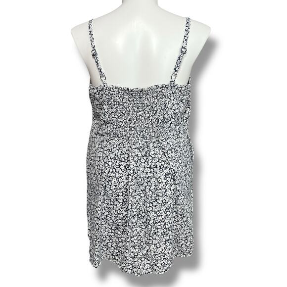 Old Navy Womens Floral Sundress Sleeveless Scoop Neck Smocked Pockets XXL Petite - Picture 3 of 8